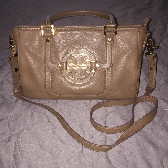 Tory Burch Handbags - Tory Burch Tan Amanda Mini satchel